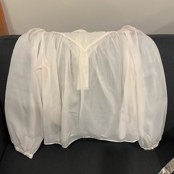 NWT Chiffon Blouse from Simons (Icone). - Picture 2 of 4
